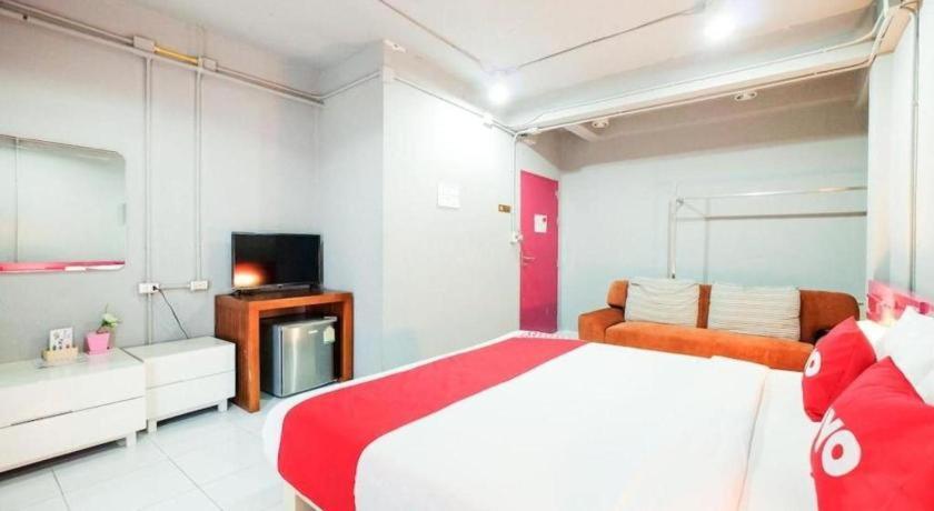 โอโย 292 ดิ ออดดี้ ฮิป โฮเต็ล Hotel Patong ภายนอก รูปภาพ